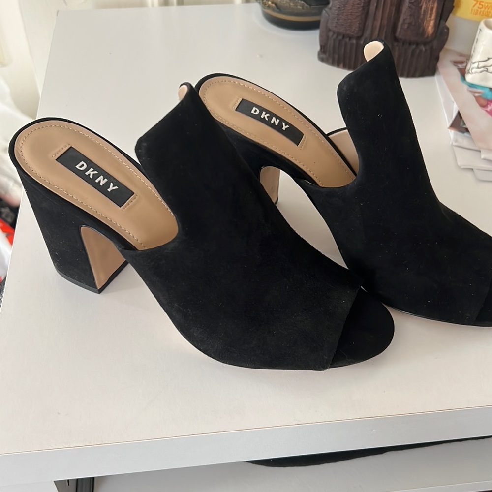 Black suade sandals. Shows your toes. DKNY size 8. Like new.